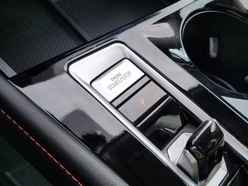 Used 2024 Volkswagen Atlas Peak Edition SEL image 8