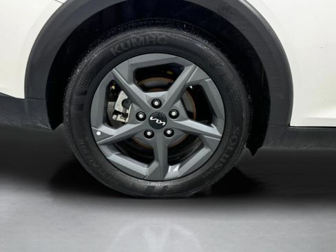 Used 2025 Kia K4 LXS image 29