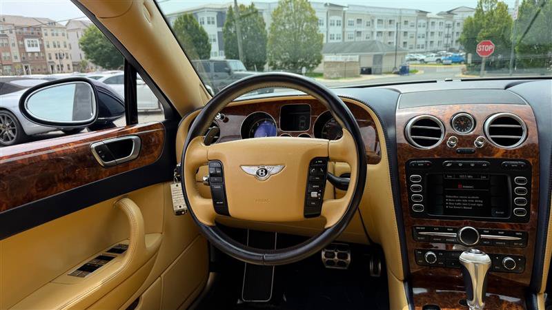 Used 2006 Bentley Flying Spur Flying Spur AWD/4WD image 27