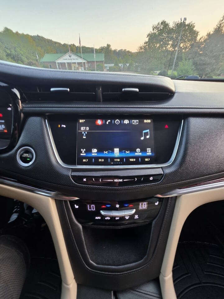 Used 2017 Cadillac XT5 Luxury w/ Driver Awareness Package AWD/4WD image 17