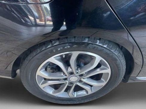 Used 2018 Mercedes-Benz C 300 Sedan image 20