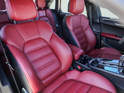 Used 2022 Porsche Macan GTS image 36