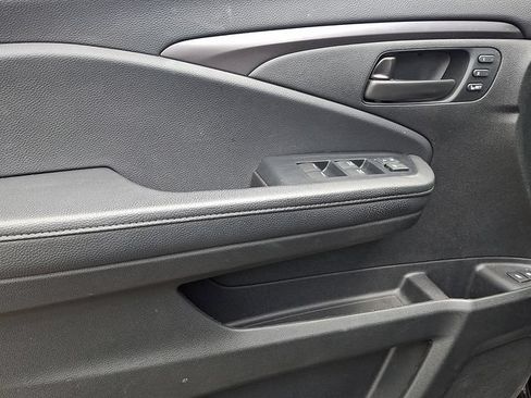 Certified 2024 Honda Passport EX-L image 13