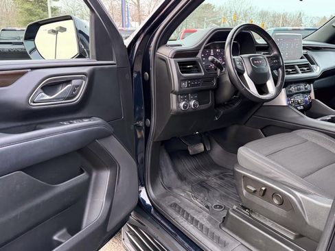 Used 2022 GMC Yukon SLE w/ Gmc Pro Safety Plus Package image 14