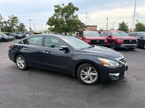 Used 2015 Nissan Altima 2.5 SL FWD image 16