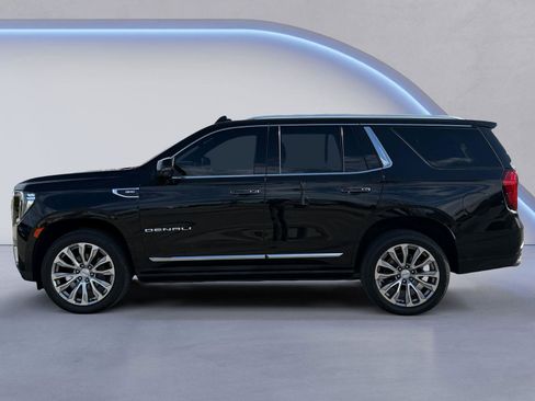 Used 2021 GMC Yukon Denali w/ Denali Premium Package image 6