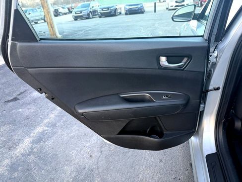 Used 2020 Kia Optima LX image 15