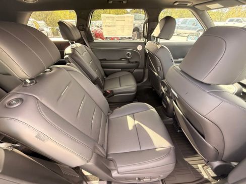 New 2026 Hyundai Palisade Calligraphy image 9