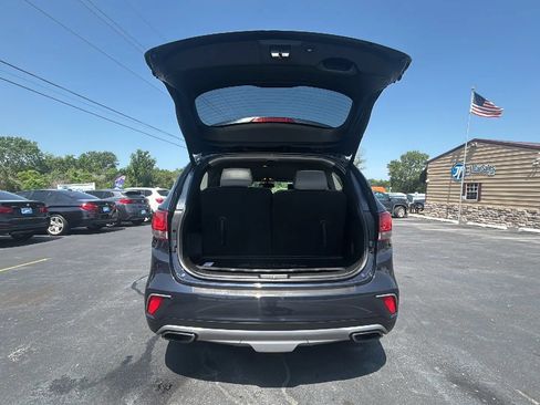 Used 2019 Hyundai Santa Fe XL SE w/ SE Premium Package 02 FWD image 18