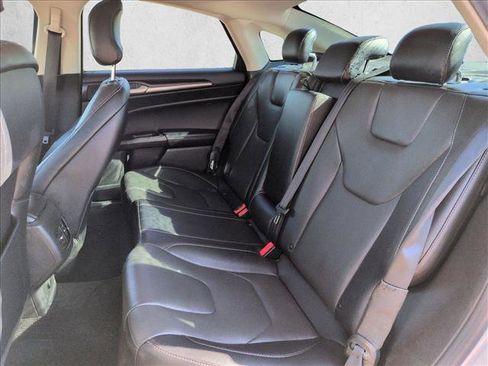 Used 2019 Ford Fusion Energi Titanium image 19