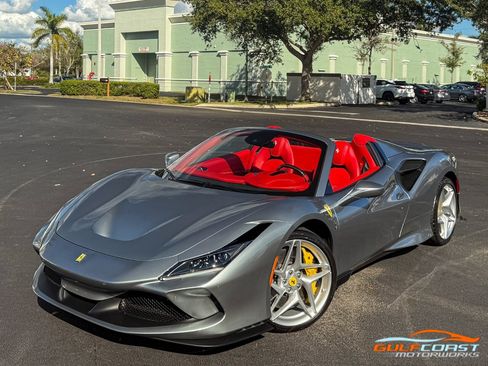 Used 2021 Ferrari F8 Tributo image 8