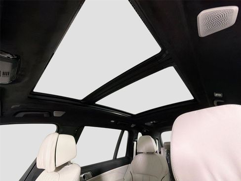 New 2027 BMW X7 M60i AWD/4WD image 21