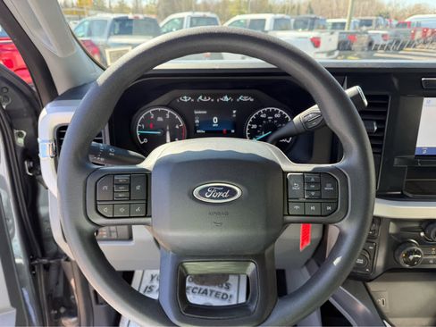 Used 2024 Ford F250 XLT w/ FX4 Off-Road Package AWD/4WD image 13