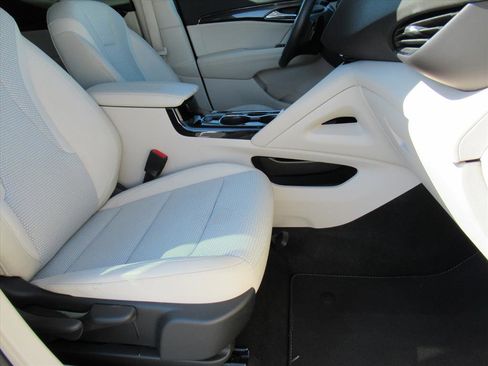 Used 2023 Buick Envision Preferred image 9