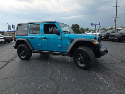 Used 2024 Jeep Wrangler Unlimited AWD/4WD image 8