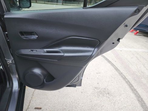 Used 2019 Nissan Kicks SR w/ SR Premium Package FWD image 27