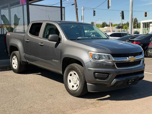 Used 2017 Chevrolet Colorado W/T w/ WT Convenience Package AWD/4WD image 3