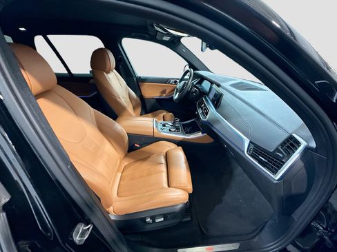 Used 2022 BMW X5 xDrive45e image 22