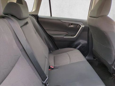 Certified 2021 Toyota RAV4 XLE FWD image 19