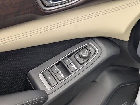 Certified 2022 Subaru Ascent Touring AWD/4WD image 21