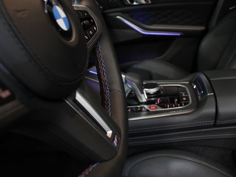 Used 2026 BMW X5 M Competition w/ Executive Package image 57