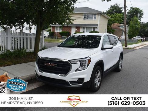 Used 2024 GMC Terrain SLE AWD/4WD image 2