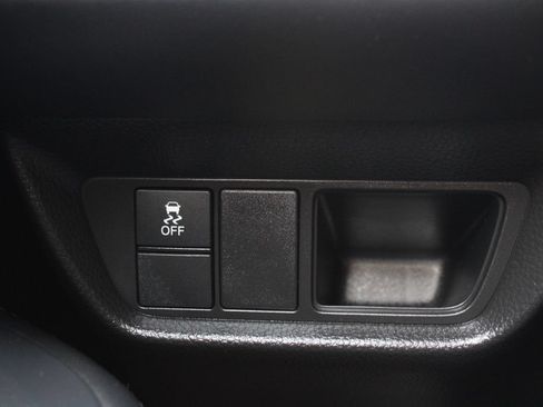 Certified 2023 Honda HR-V LX image 28
