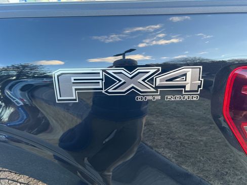 Used 2024 Ford F150 Lariat w/ Equipment Group 502A High image 14