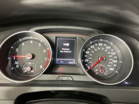 Used 2016 Volkswagen GTI 4-Door FWD image 17