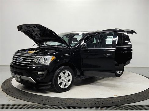 Used 2018 Ford Expedition XLT w/ Equipment Group 201A image 11