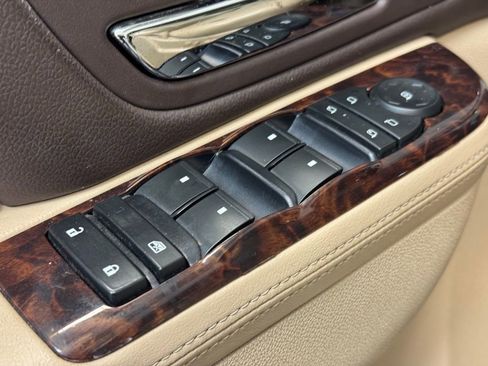 Used 2013 GMC Yukon Denali image 10