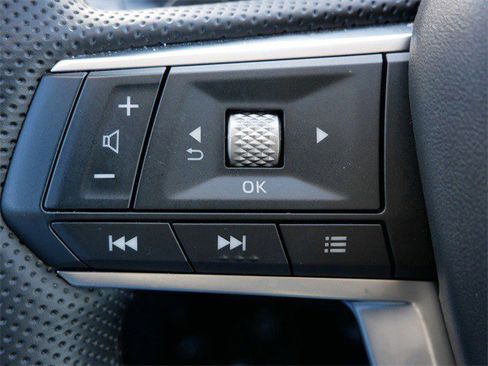 Used 2025 Mitsubishi Outlander SE image 25