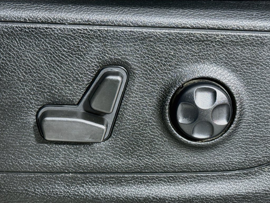 Used 2021 RAM 1500 Big Horn w/ Built-to-serve Edition AWD/4WD image 19