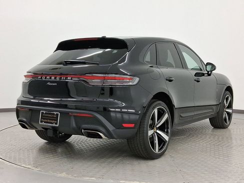 New 2026 Porsche Macan image 9