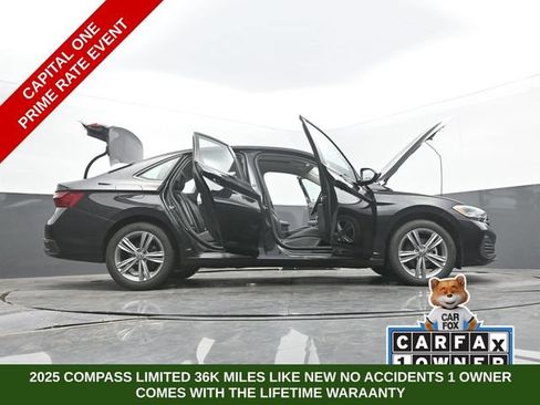 Used 2024 Volkswagen Jetta SE FWD image 70