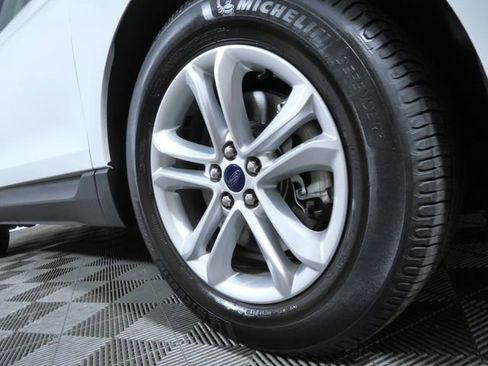 Certified 2019 Ford Edge SEL AWD/4WD image 2
