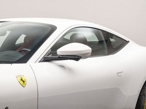 Certified 2024 Ferrari Roma image 11