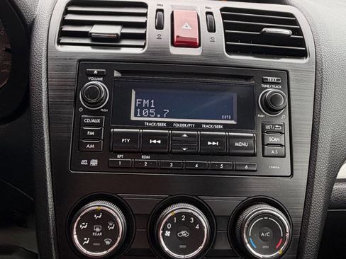 Used 2015 Subaru Forester 2.5i w/ Alloy Wheel Package image 19