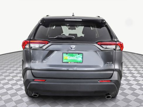 Used 2021 Toyota RAV4 XLE w/ Convenience Package image 7