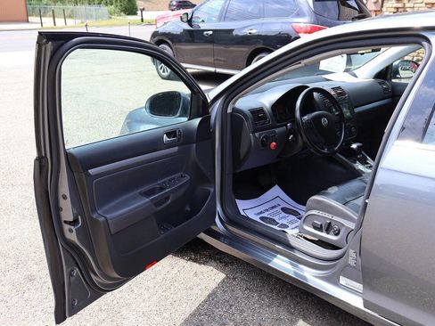 Used 2006 Volkswagen Jetta TDI FWD image 12