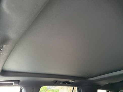 Used 2023 GMC Yukon SLT image 39