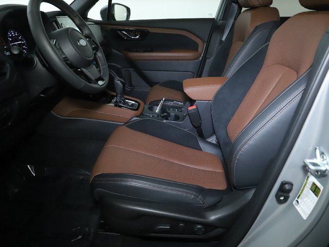 Used 2025 Subaru Forester Touring AWD/4WD image 19