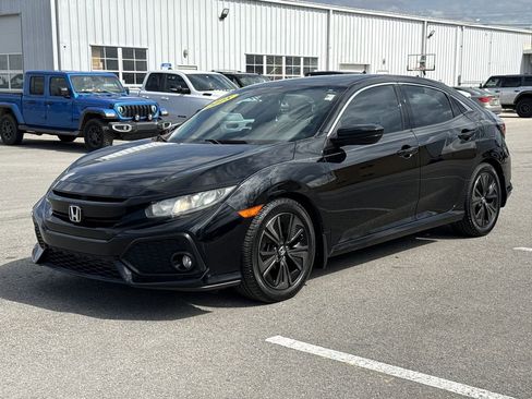 Used 2018 Honda Civic EX image 7