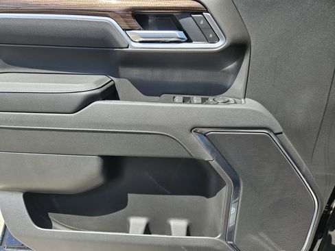 New 2026 Chevrolet Silverado 1500 RST w/ Z71 Off-Road Package AWD/4WD image 16