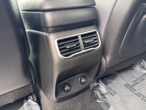 Used 2022 Hyundai Santa Fe XRT FWD image 16