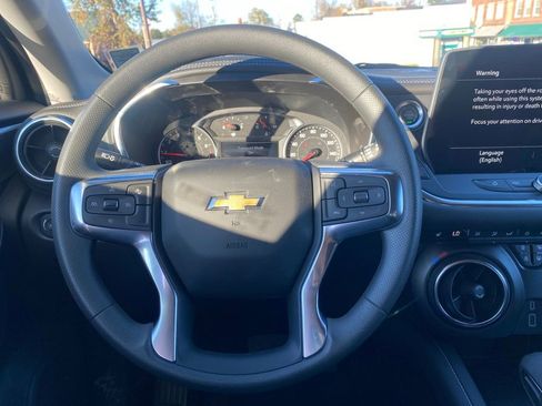 New 2025 Chevrolet Blazer LT w/ Driver Confidence Package image 10