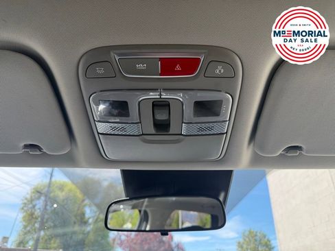 Used 2025 Kia Telluride S AWD/4WD image 21