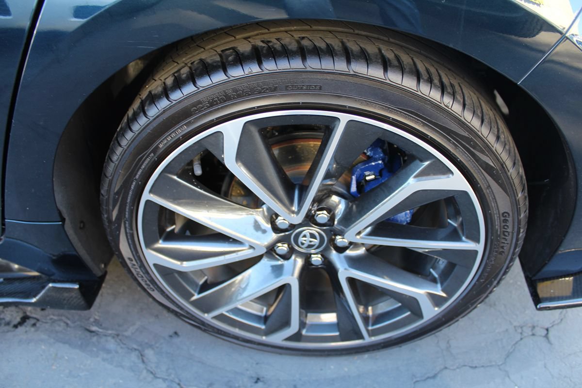 Used 2019 Toyota Corolla XSE FWD image 18