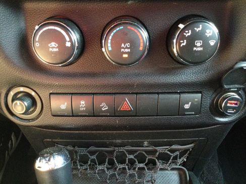 Used 2017 Jeep Wrangler Unlimited Sport w/ Quick Order Package 24S AWD/4WD image 31