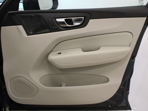 Used 2021 Volvo XC60 T5 Inscription w/ Protection Package Premier FWD image 17